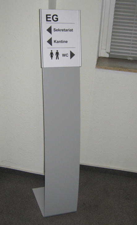 Bodenaufsteller Serie PLANO mit Infoschild DIN A4