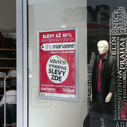 Fenster-Klapprahmen zum Abhängen oder aufkleben